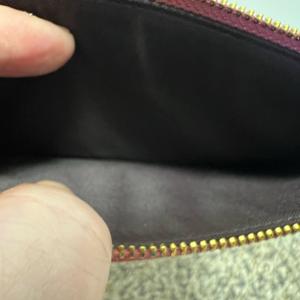 LOW START Coach Plum Textured Wristlet EUC - Picture 8 of 11